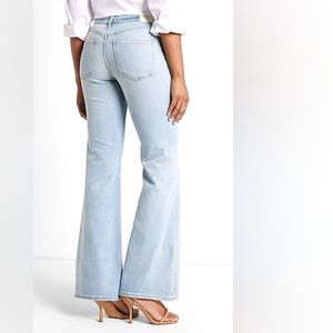 Express Mid Rise Light Wash 70s Flare Jeans - Size 4 Long